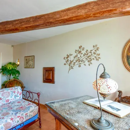 1 Bedroom In Holiday home Pieve Ligure