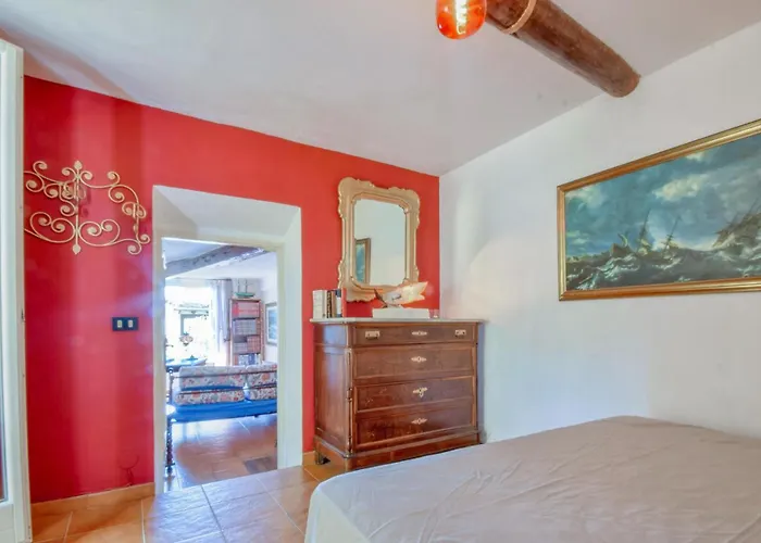1 Bedroom In *
